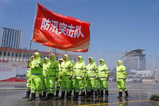 此前已经遭遇客场8场连败，西汉姆自2015年首次客胜阿森纳